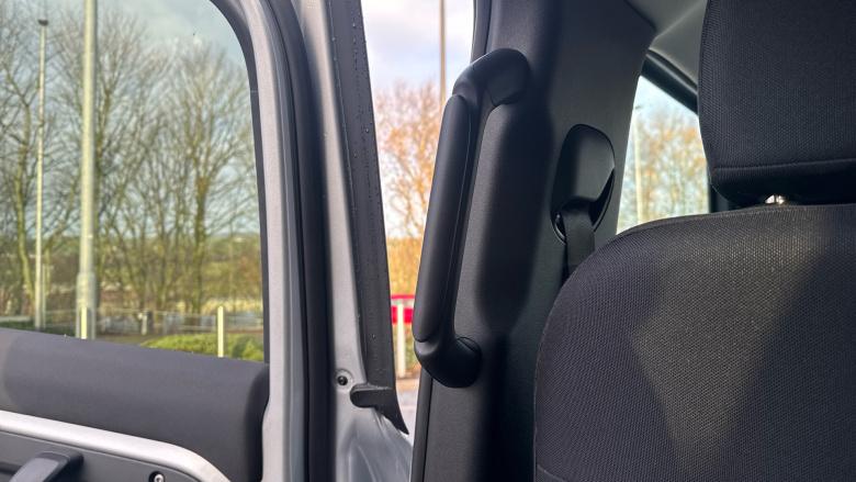 Land Rover Defender 2.0 D200 110 5dr Auto Diesel Estate